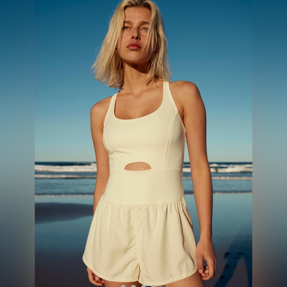 Free People/FP Movement Righteous Runsie Size L. NWT Stone/Cement Color